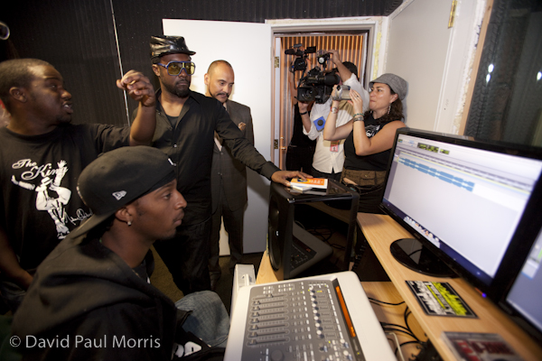 _MG_9344.CR2 Front man will.i.am with the Black Eyed Peas tours the Art In Action Youth Leadership Program facility