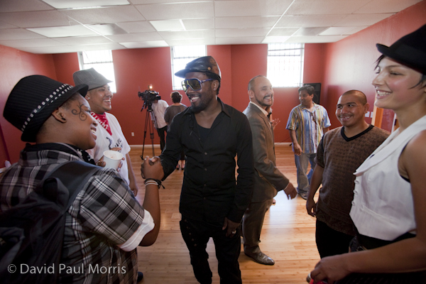 _MG_9553.CR2 Black Eye Peas front man will.i.am meets performers after touring the Art In Action facility in Oakland, California.
